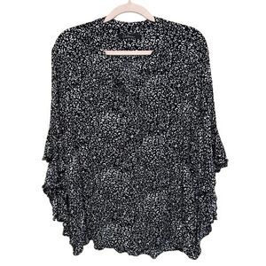 Calessa Bell Sleeve Top Womens Size 3X Black White Animal Print Drapey Artsy